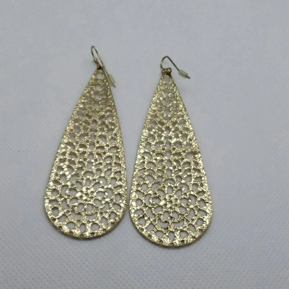 Fashion Gold‎ diamond cut dangle earrings